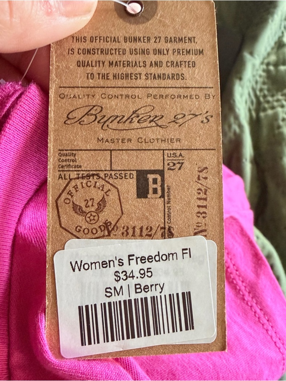 Bunker 27 Freedom Flag V-Neck Tee Berry Pink Small NWT Patriotic Military - Picture 4 of 6